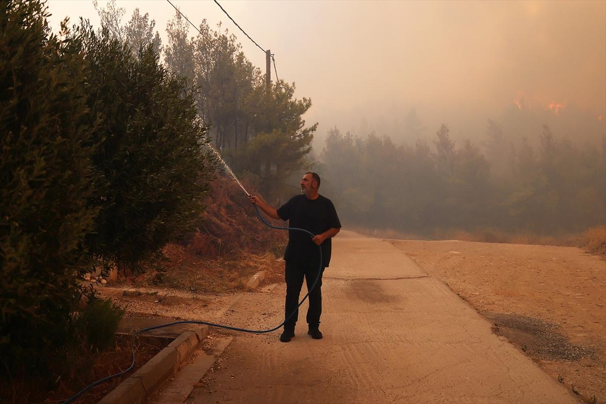 Yunanistan'da yangın