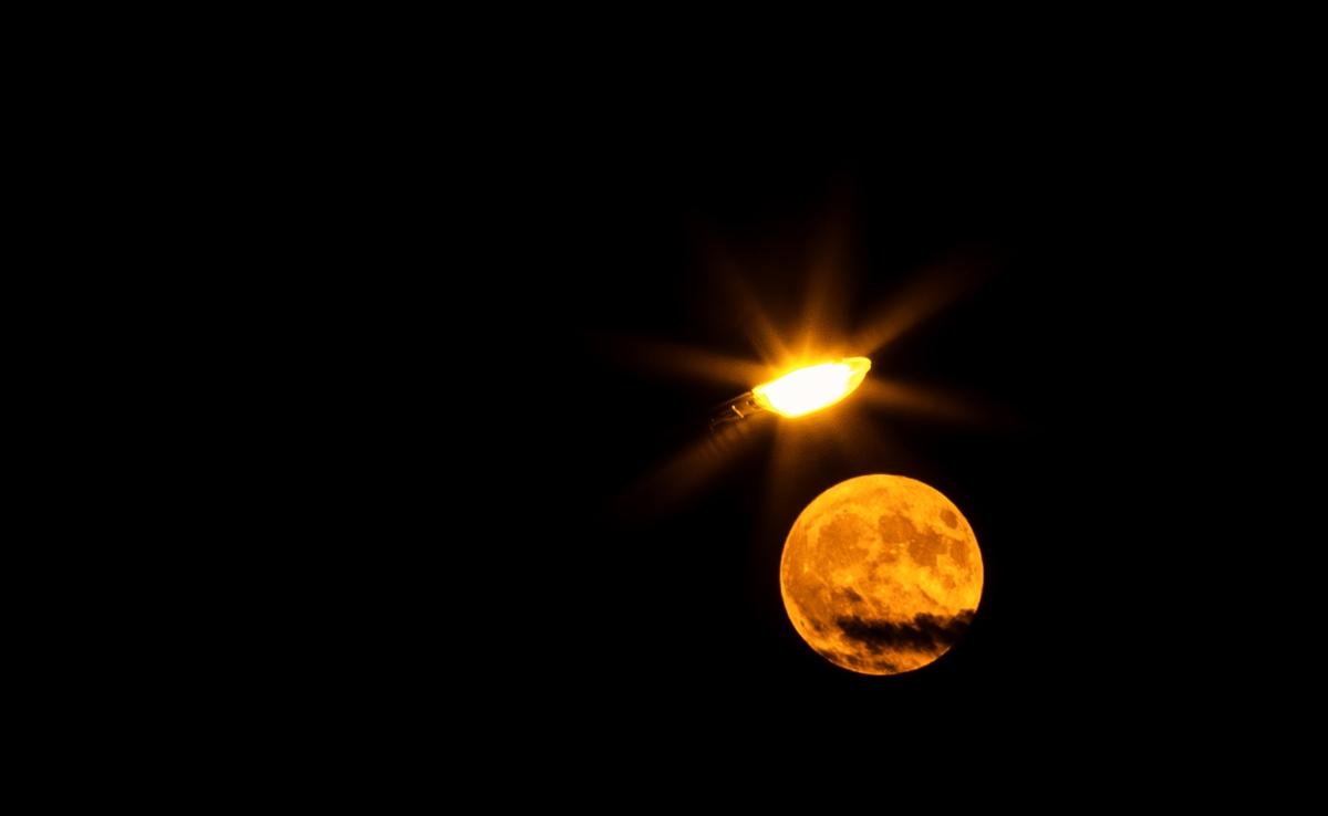 Süper Ay tüm Türkiye'de kartpostallık görüntüler oluşturdu