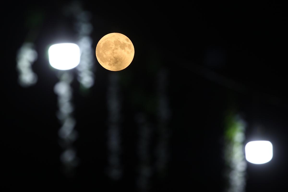 Süper Ay tüm Türkiye'de kartpostallık görüntüler oluşturdu