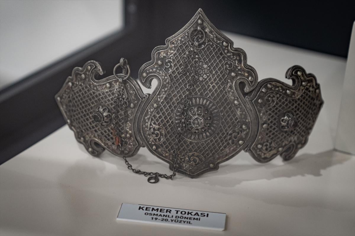 Doğu Anadolu'nun 3 bin 500 yıllık takıları