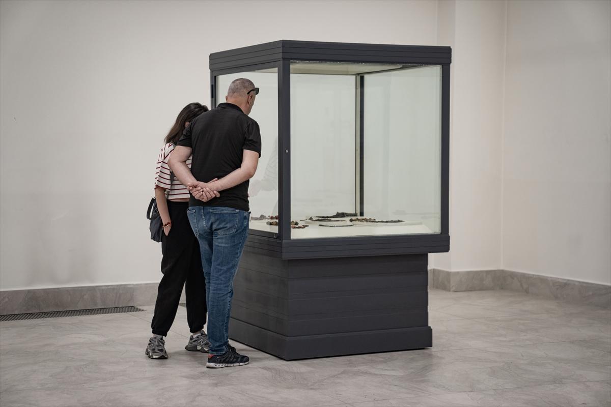 Doğu Anadolu'nun 3 bin 500 yıllık takıları