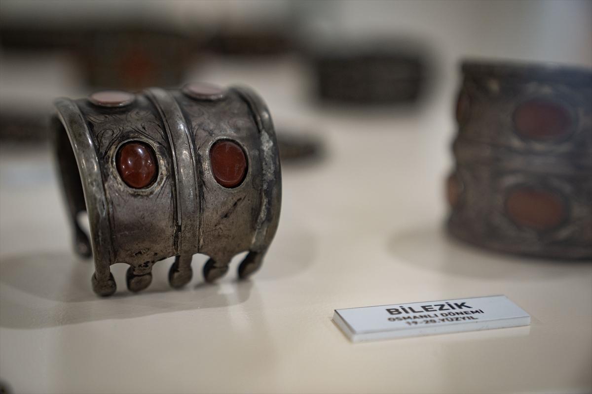 Doğu Anadolu'nun 3 bin 500 yıllık takıları