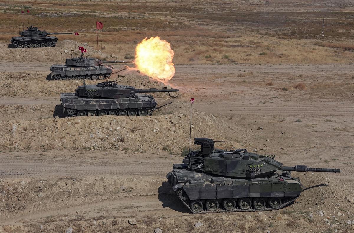 Türk tankçısının eğitiminden nefes kesen kareler