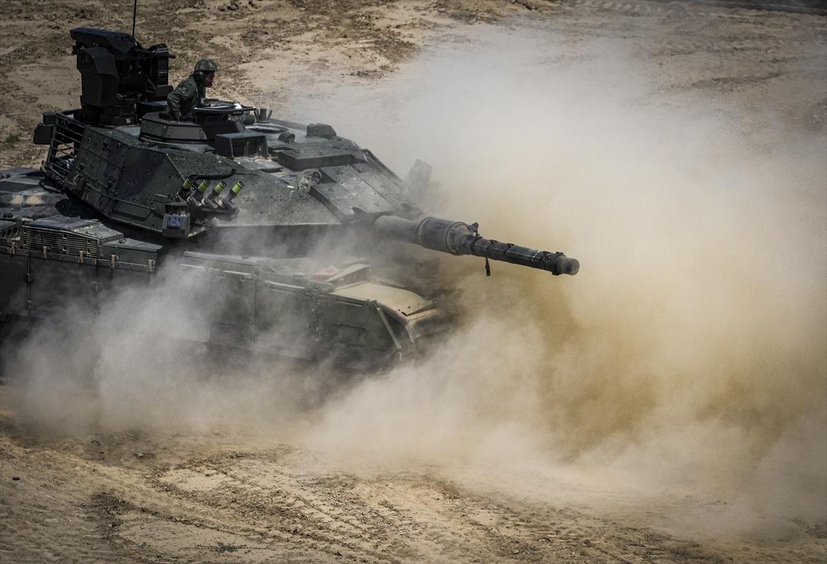 Türk tankçısının eğitiminden nefes kesen kareler