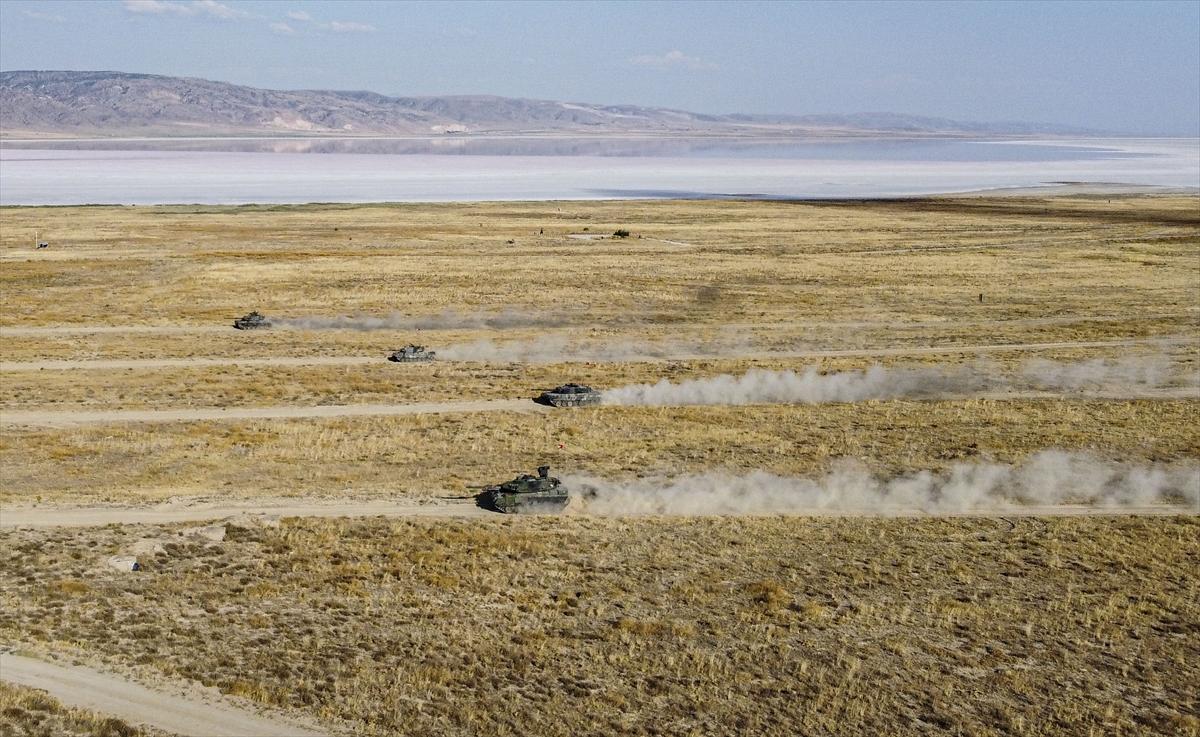 Türk tankçısının eğitiminden nefes kesen kareler