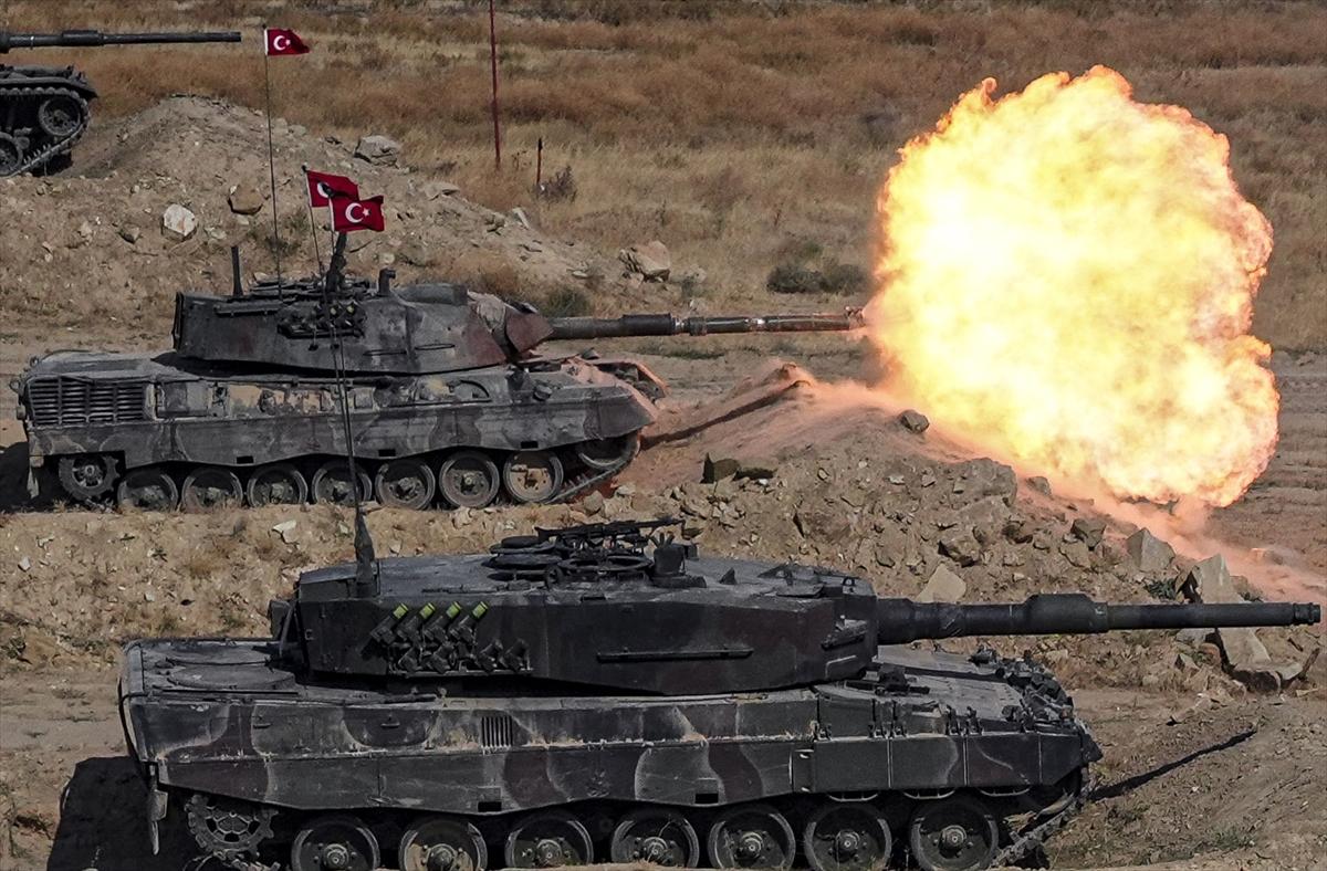 Türk tankçısının eğitiminden nefes kesen kareler
