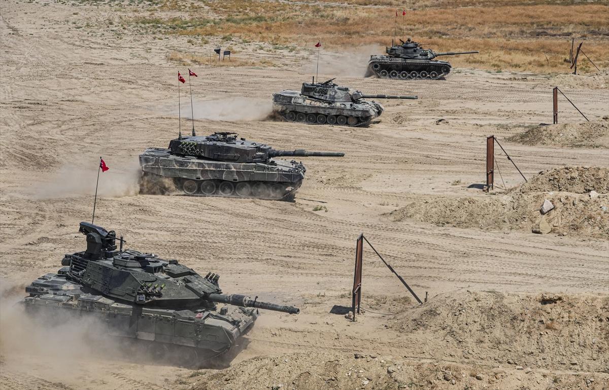 Türk tankçısının eğitiminden nefes kesen kareler