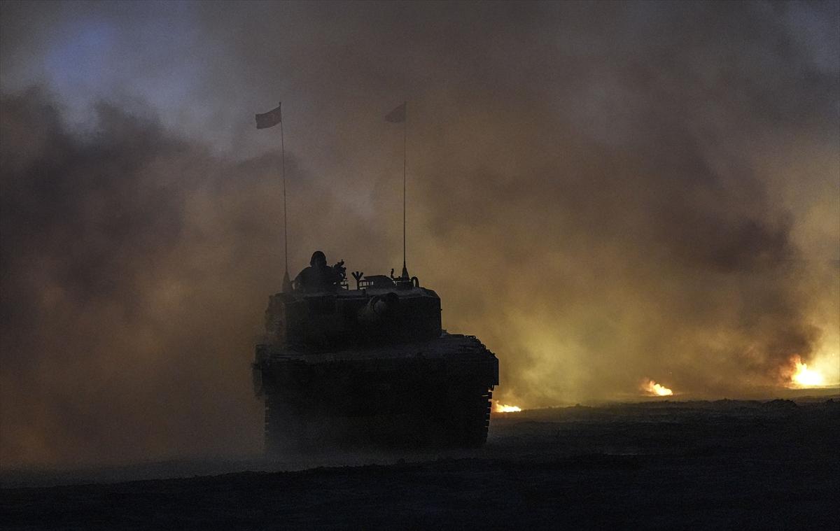 Türk tankçısının eğitiminden nefes kesen kareler