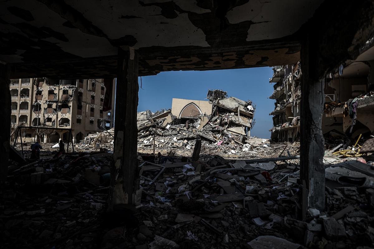 İsrail, Deyr Belah'ın doğusundan çekildi