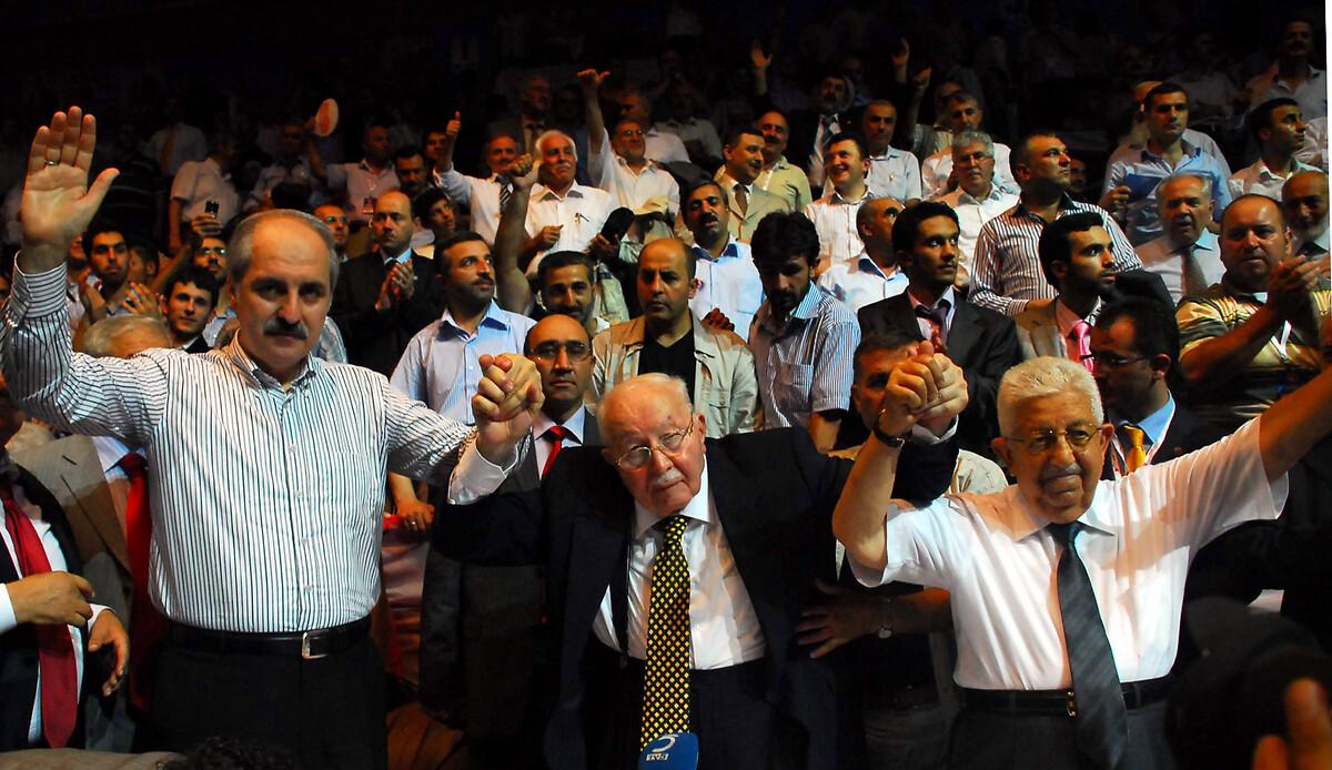 Fotoğraflarla dünden bugüne Recai Kutan