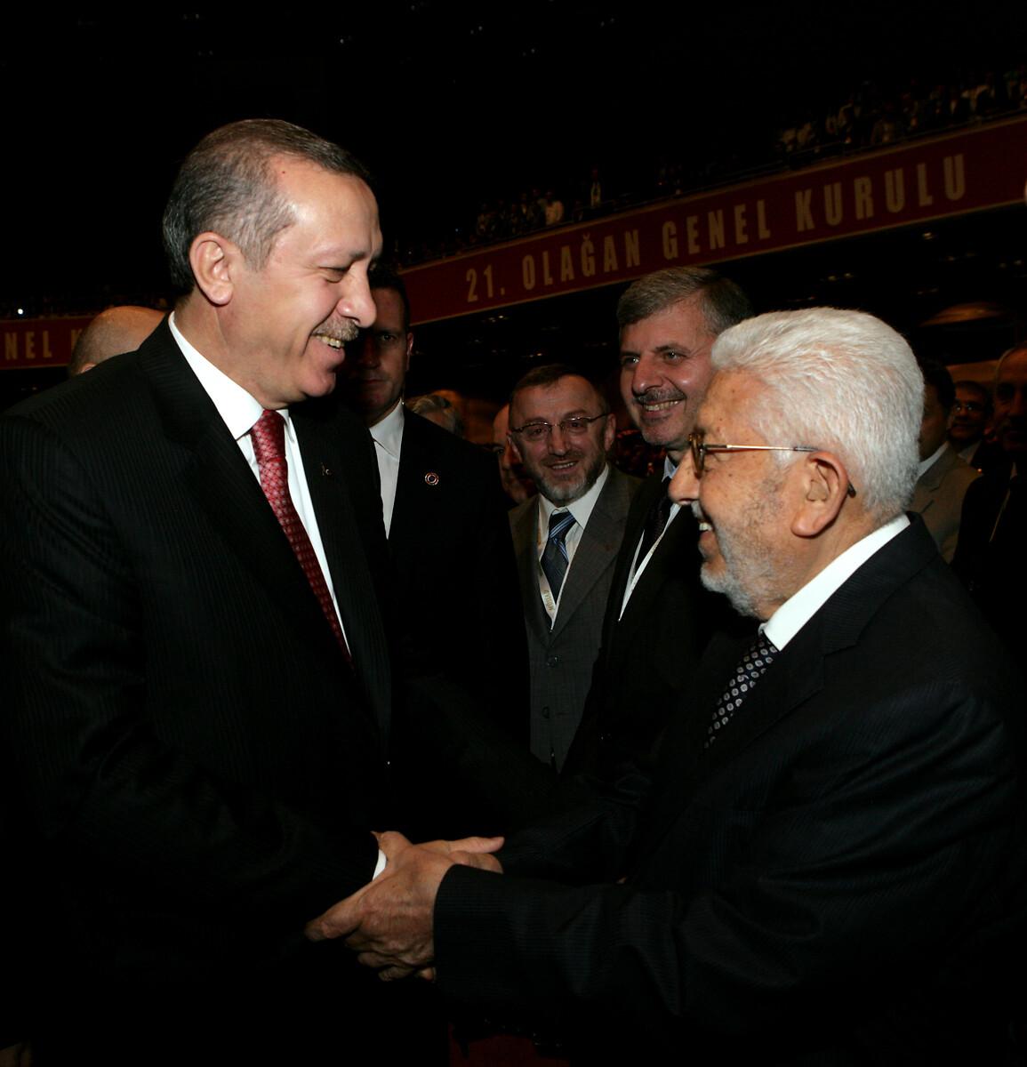 Fotoğraflarla dünden bugüne Recai Kutan