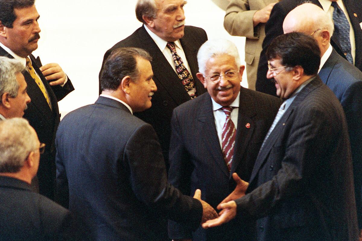 Fotoğraflarla dünden bugüne Recai Kutan