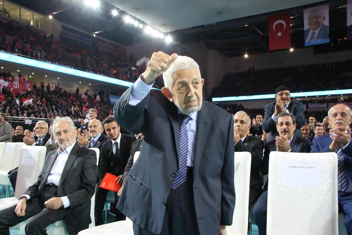 Fotoğraflarla dünden bugüne Recai Kutan