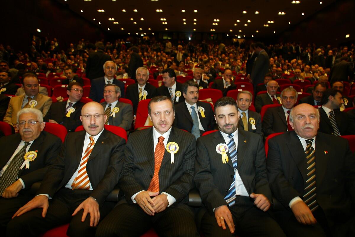 Fotoğraflarla dünden bugüne Recai Kutan