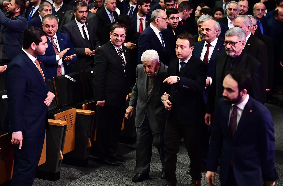 Fotoğraflarla dünden bugüne Recai Kutan