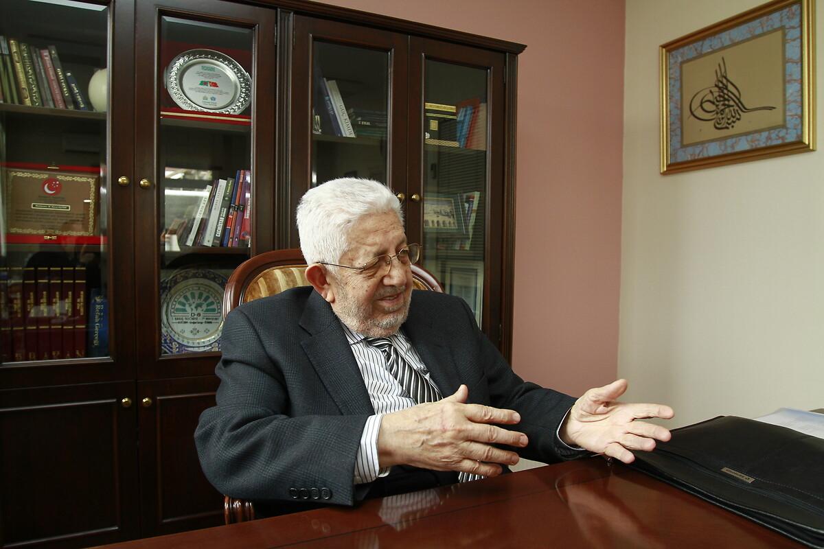 Fotoğraflarla dünden bugüne Recai Kutan