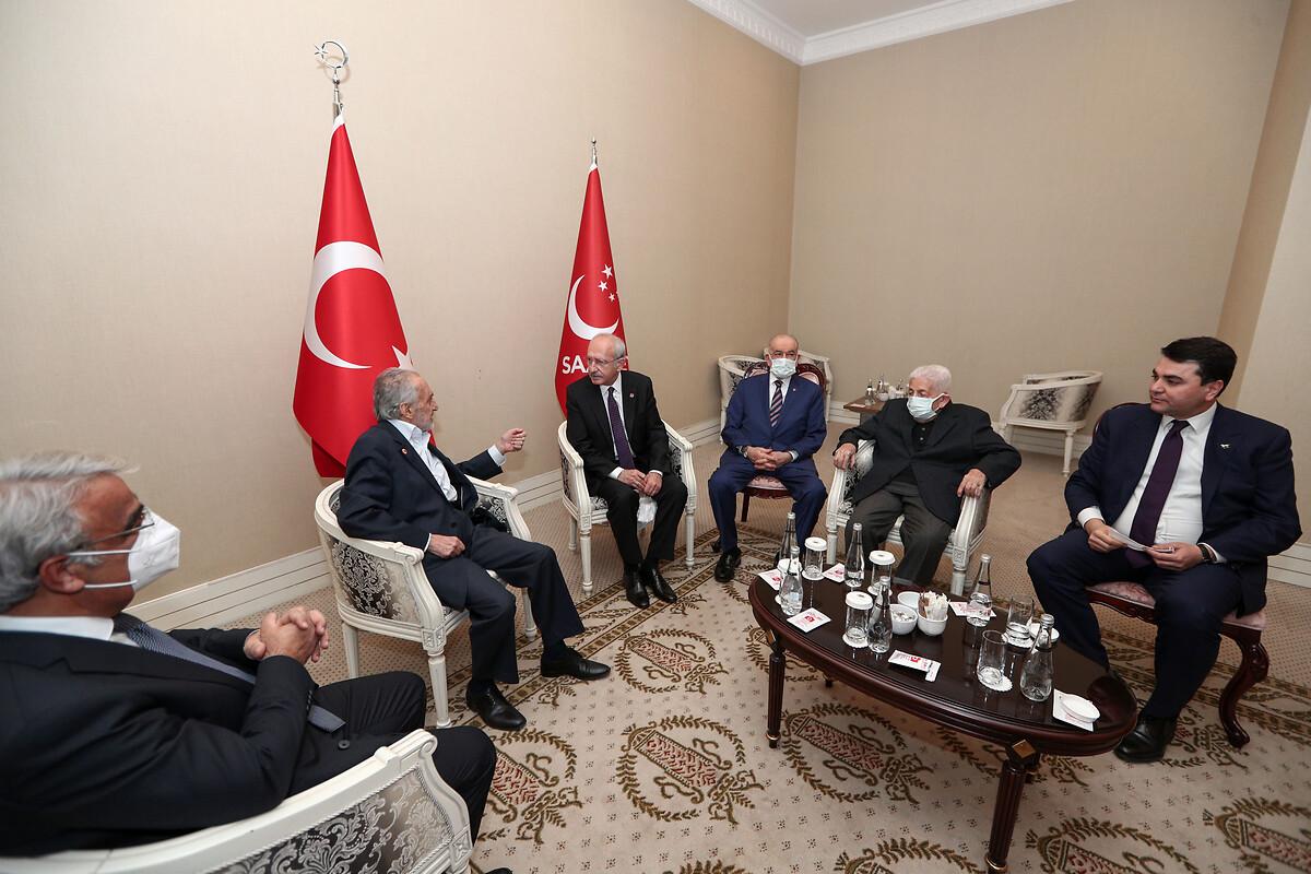 Fotoğraflarla dünden bugüne Recai Kutan