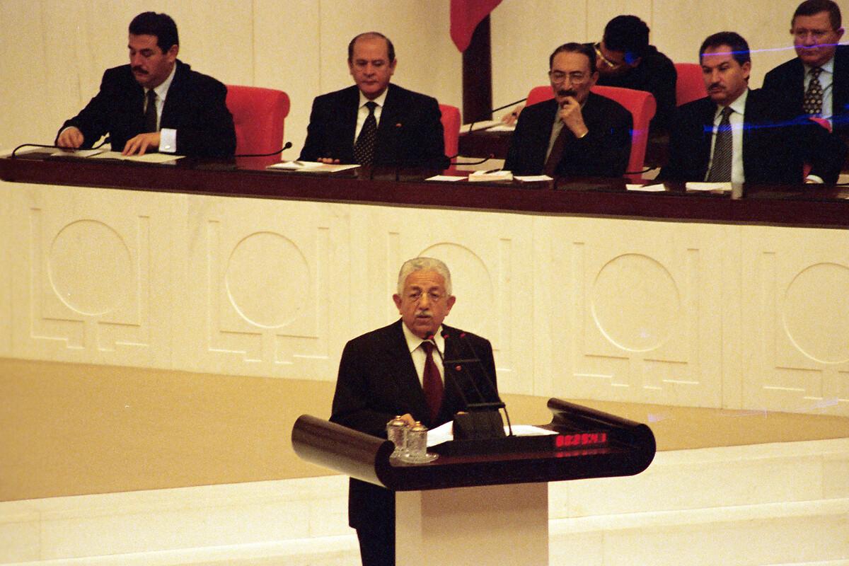 Fotoğraflarla dünden bugüne Recai Kutan