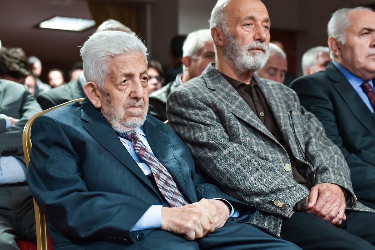 Fotoğraflarla dünden bugüne Recai Kutan