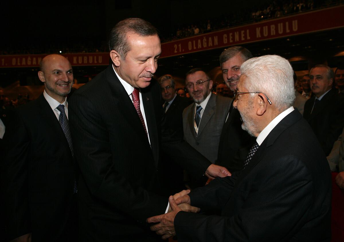 Fotoğraflarla dünden bugüne Recai Kutan