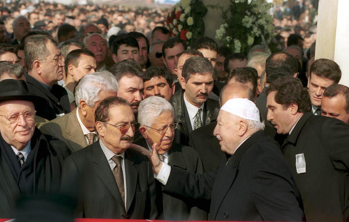 Fotoğraflarla dünden bugüne Recai Kutan