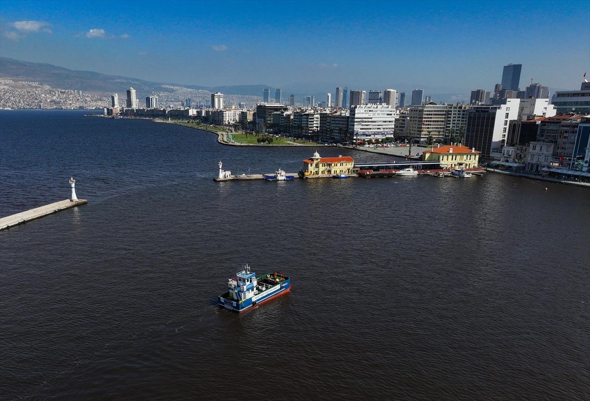 İzmir Körfezi'nin temizlenmesi için ilk adım atıldı