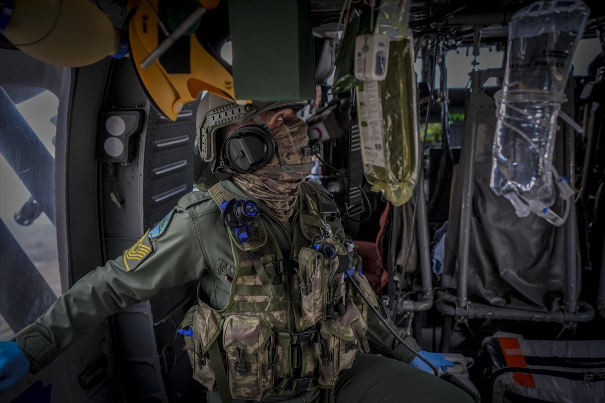 TSK'nın göz bebeği 'bordo bereliler' hayat kurtaran eğitimler alıyor