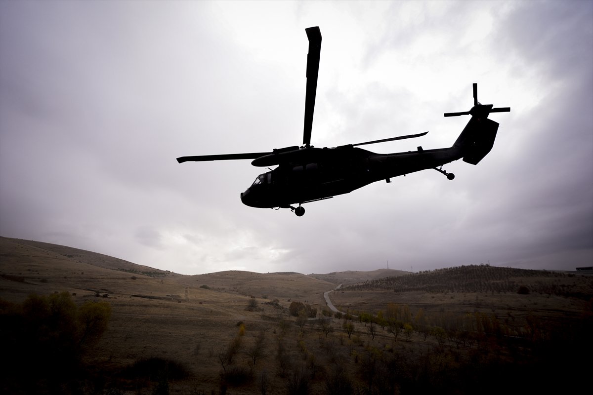 TSK'nın göz bebeği 'bordo bereliler' hayat kurtaran eğitimler alıyor