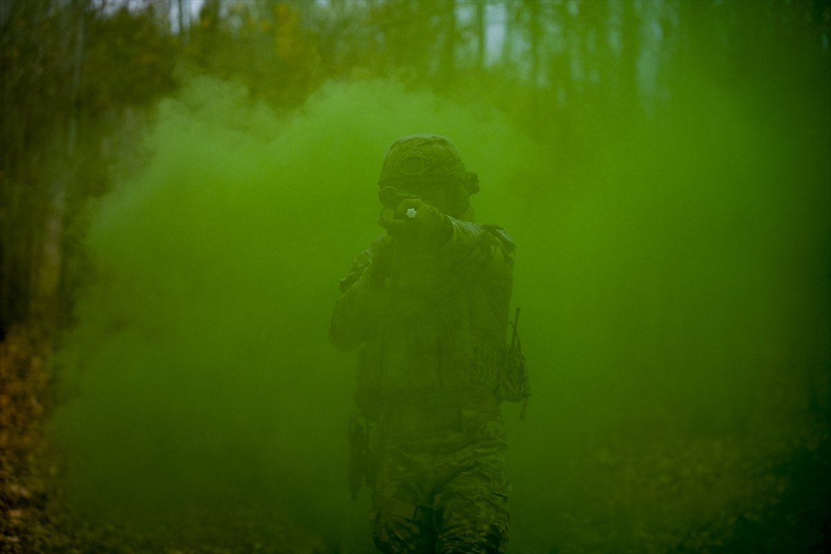 TSK'nın göz bebeği 'bordo bereliler' hayat kurtaran eğitimler alıyor