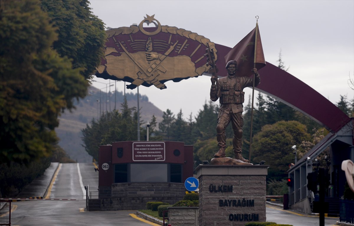TSK'nın göz bebeği 'bordo bereliler' hayat kurtaran eğitimler alıyor