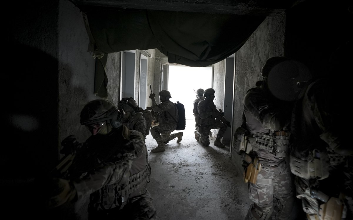 TSK'nın göz bebeği 'bordo bereliler' hayat kurtaran eğitimler alıyor