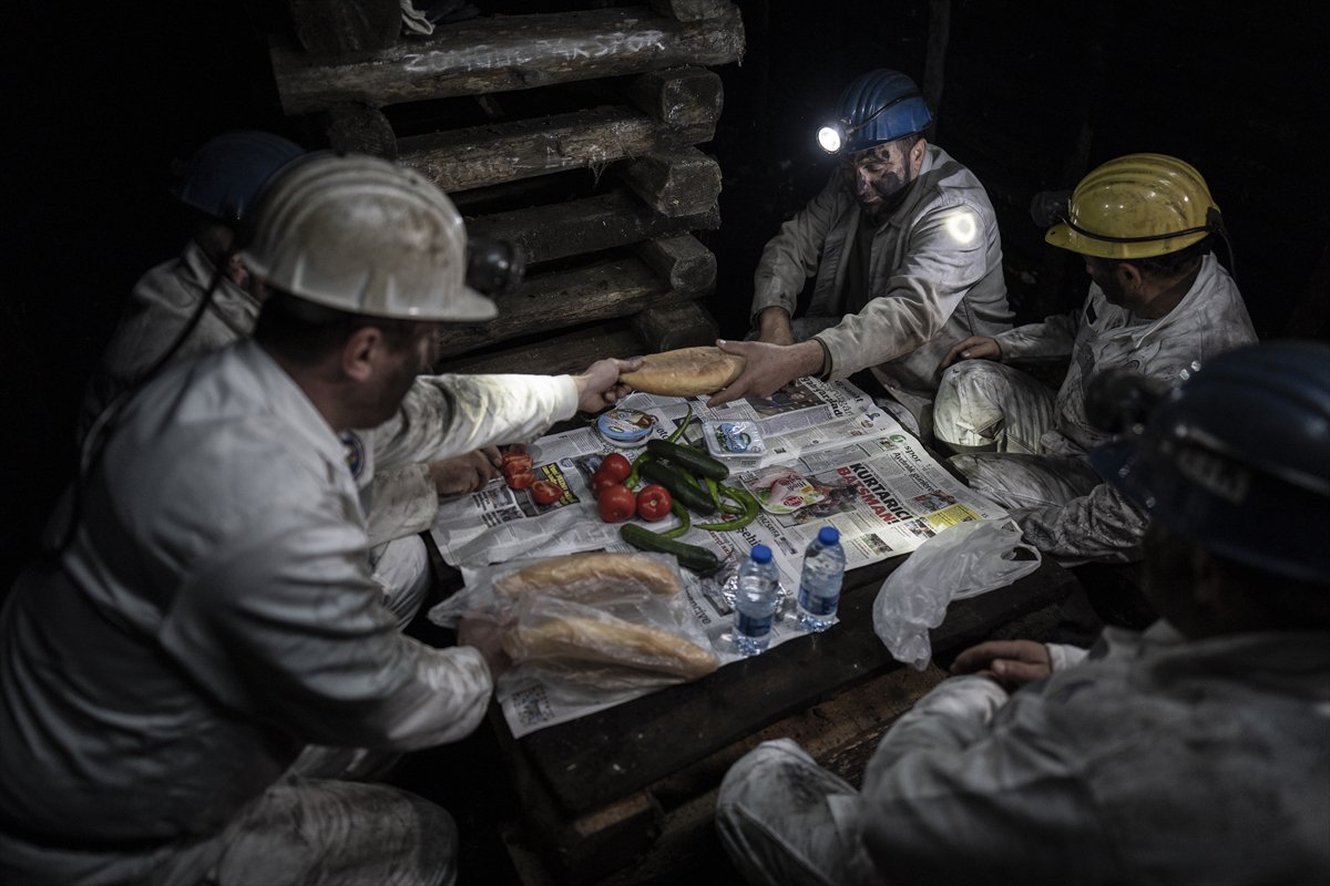 Dünya Madenciler Günü'nde Zonguldak'taki madencilerin bir günü