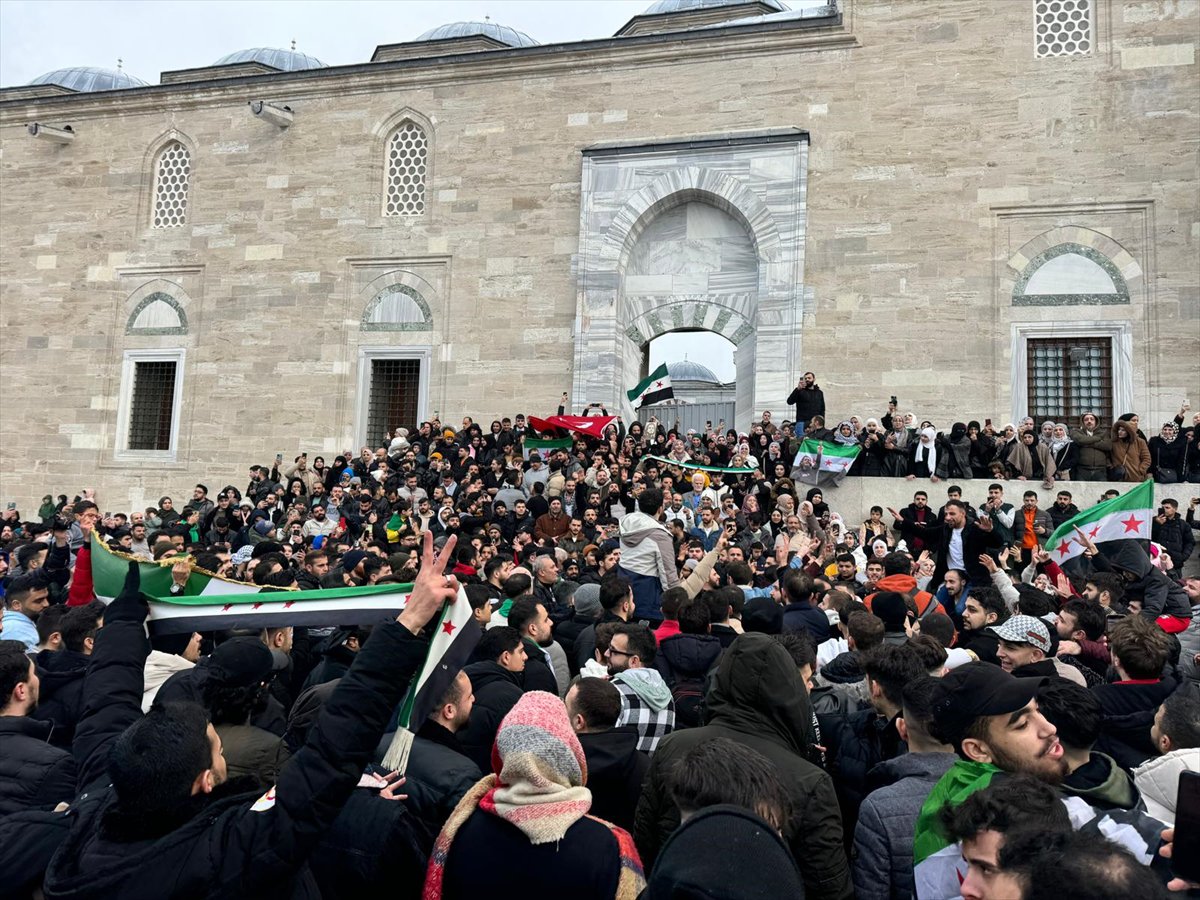 Suriyeliler Türkiye'de kutlama yapıyor