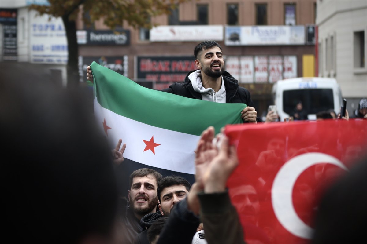 Suriyeliler Türkiye'de kutlama yapıyor