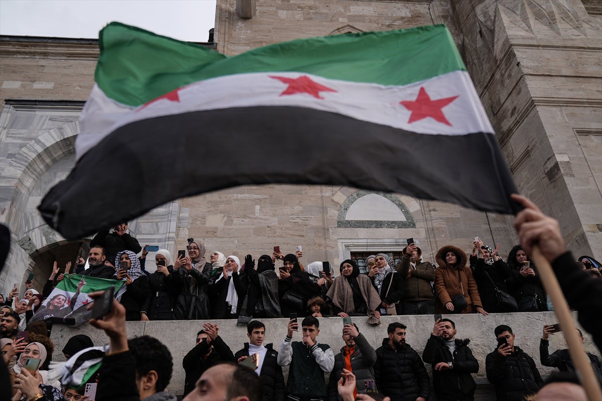 Suriyeliler Türkiye'de kutlama yapıyor