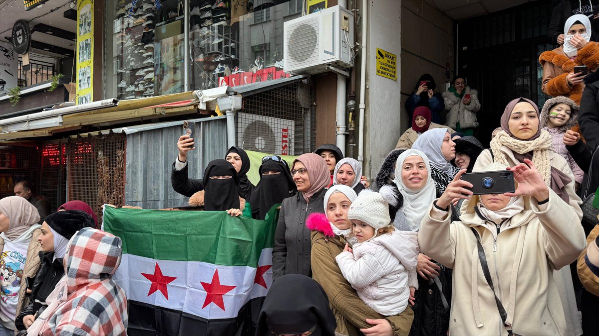 Suriyeliler Türkiye'de kutlama yapıyor