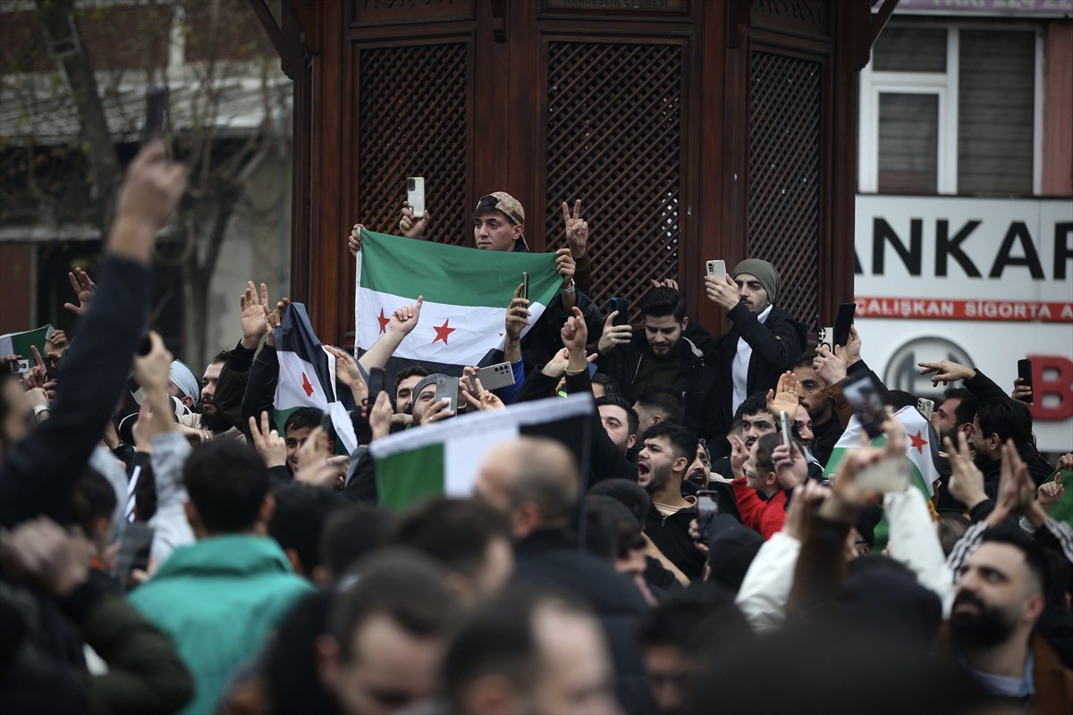 Suriyeliler Türkiye'de kutlama yapıyor