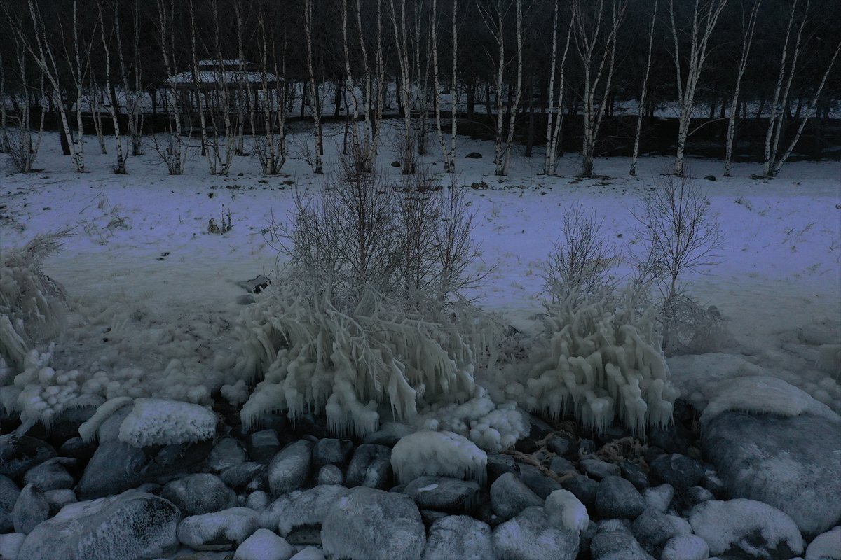 Çıldır Gölü'de dondurucu kutup soğukları