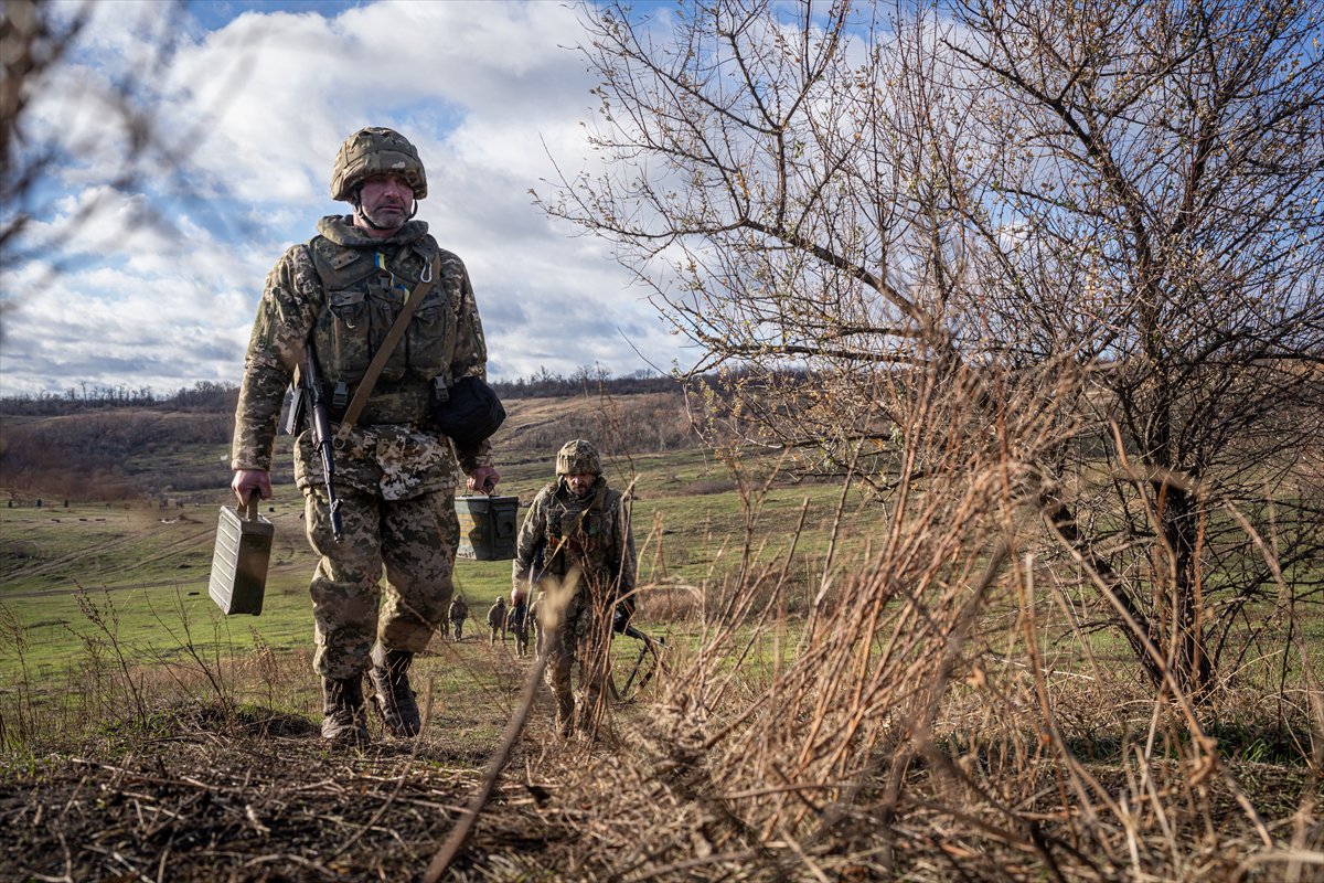 Ukrayna Ordusu'nun Donetsk Oblastı'nda askeri hareketliliği sürüyor