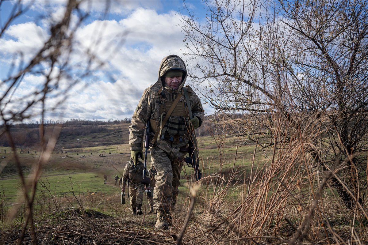 Ukrayna Ordusu'nun Donetsk Oblastı'nda askeri hareketliliği sürüyor