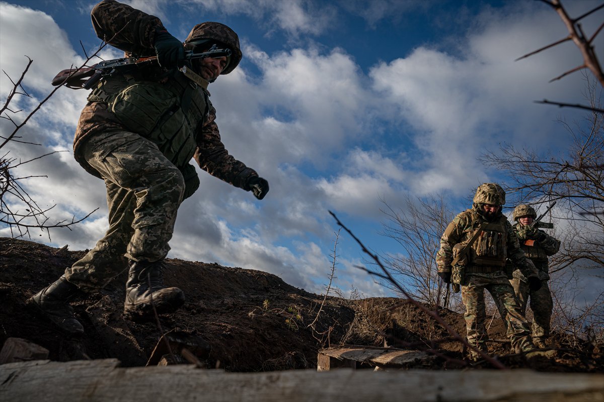 Ukrayna Ordusu'nun Donetsk Oblastı'nda askeri hareketliliği sürüyor