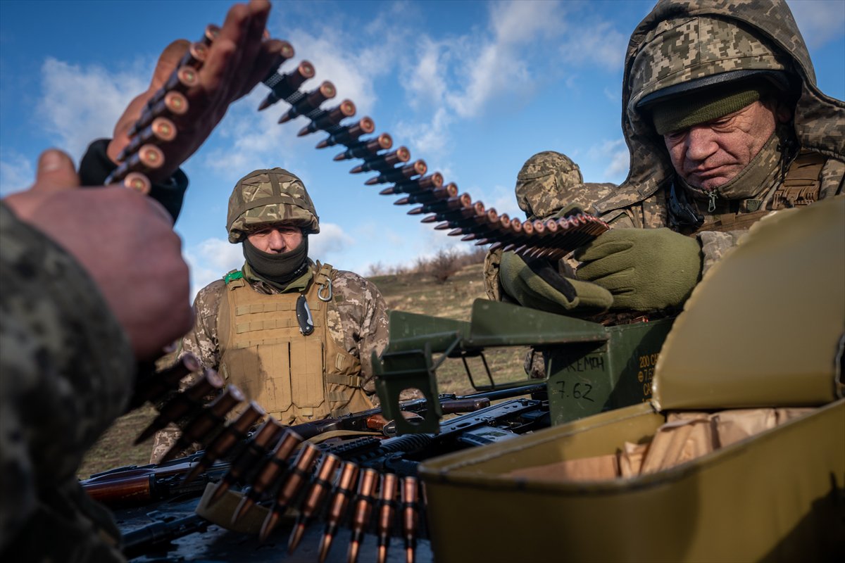 Ukrayna Ordusu'nun Donetsk Oblastı'nda askeri hareketliliği sürüyor
