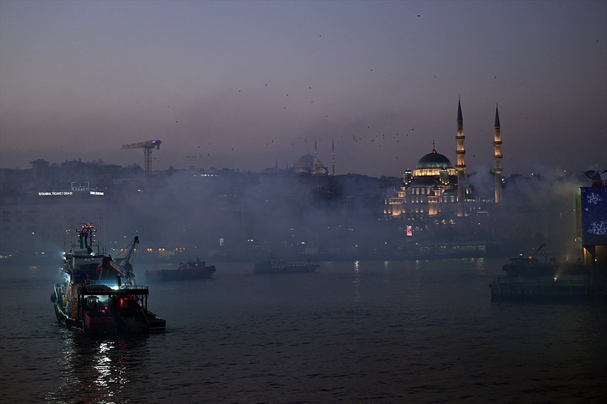 İstanbul'da tarihi Gazze yürüyüşü: Binler Galata Köprüsü'nde buluştu