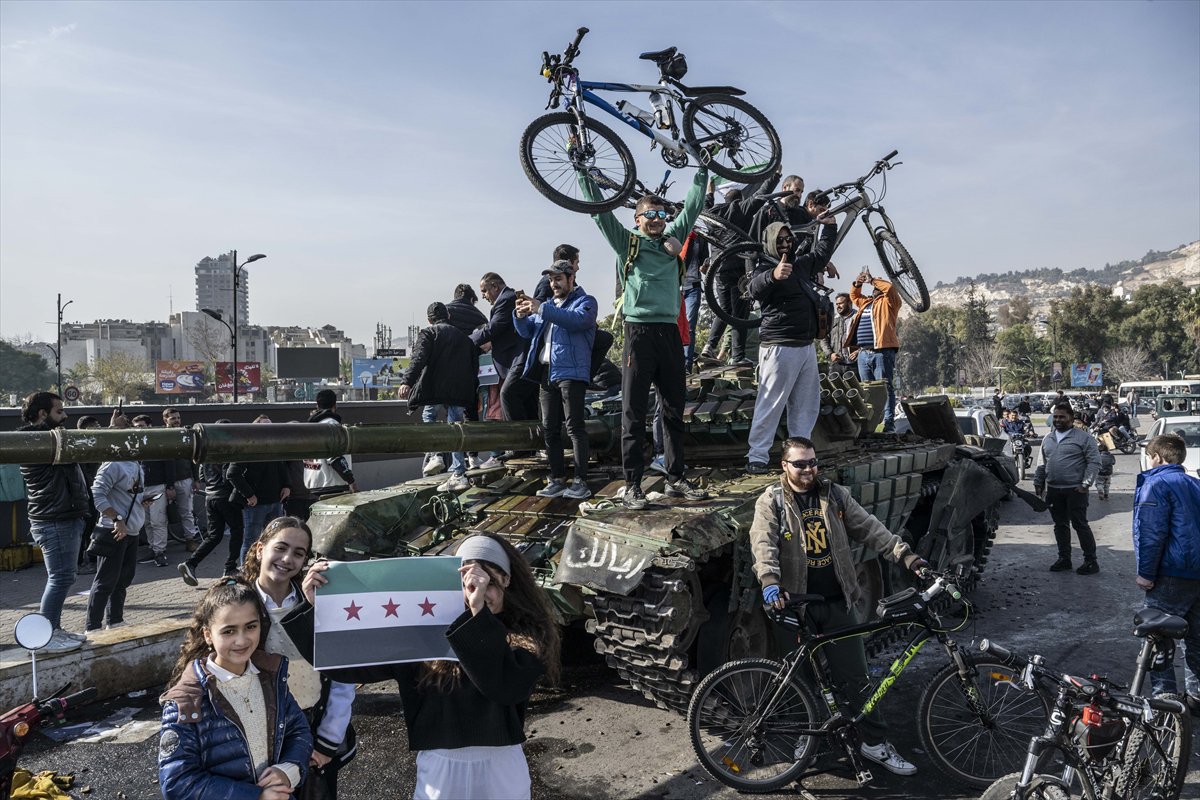 2024'ü anlatan kareler: Haber ve özgür Suriye