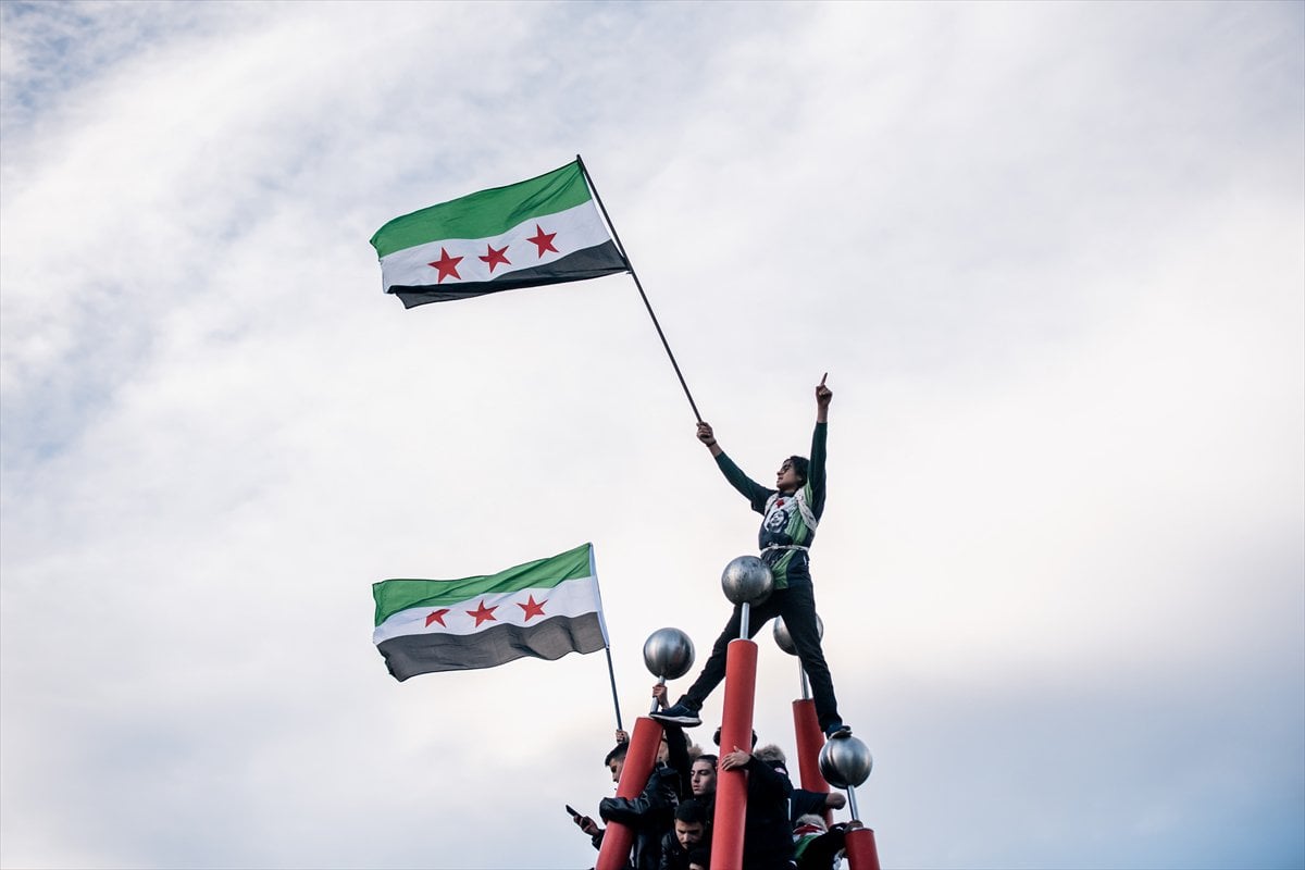 2024'ü anlatan kareler: Haber ve özgür Suriye