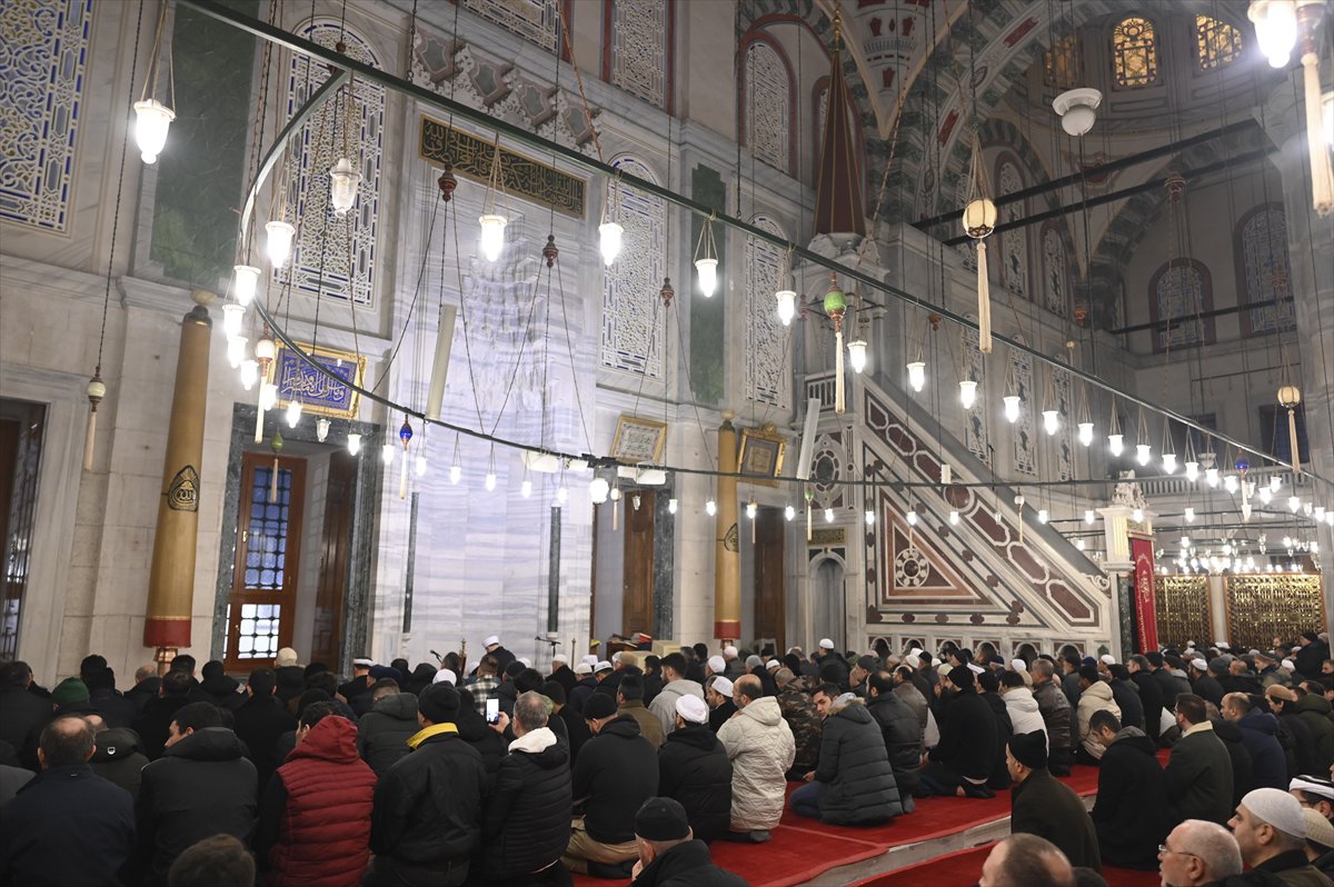 İstanbul'da tarihi Gazze yürüyüşü: Binler Galata Köprüsü'nde buluştu