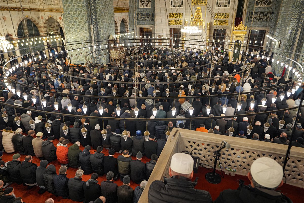 İstanbul'da tarihi Gazze yürüyüşü: Binler Galata Köprüsü'nde buluştu