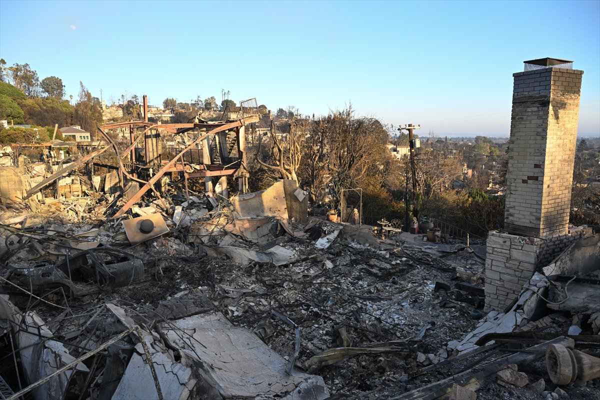 Los Angeles kabusu yaşıyor, yangınlar sönmüyor