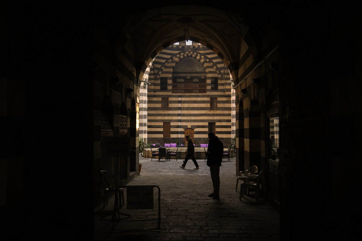 Özgür Suriye'de gülük yaşam