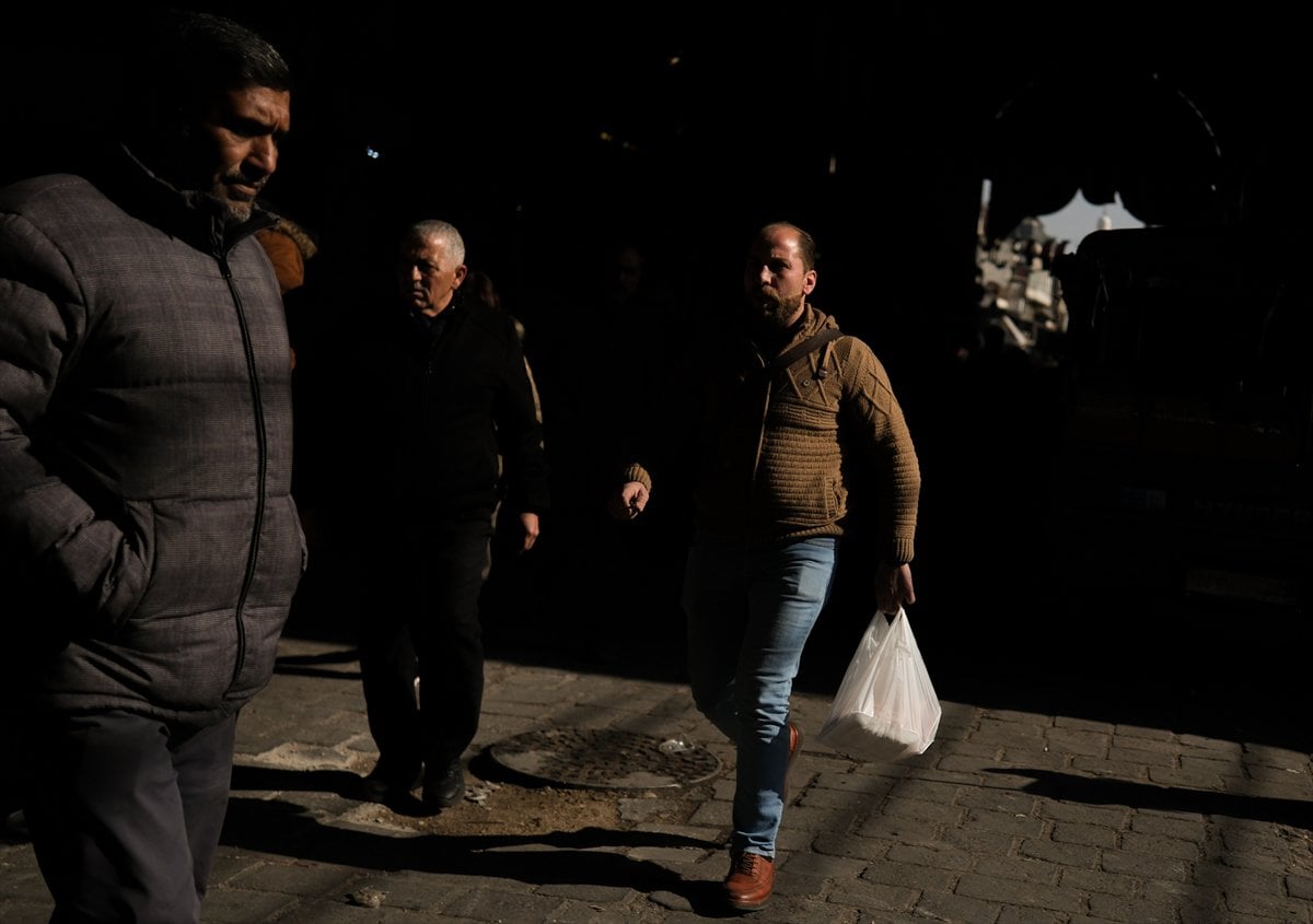 Özgür Suriye'de gülük yaşam